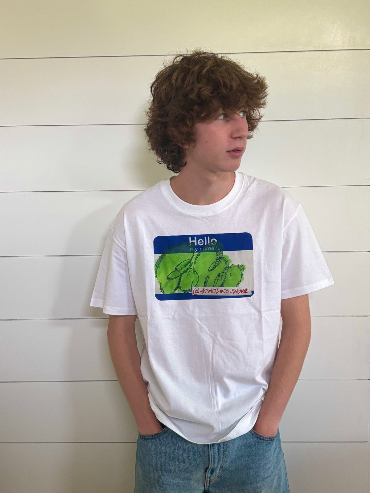 short sleeve "Hello my name is" tee